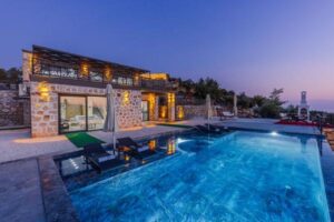 Luxury Villa Holidays Worth Booking for UK Travellers